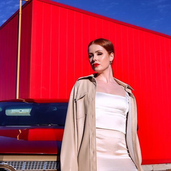 Meet your Posher, Josselyn - Picture 2 of 4